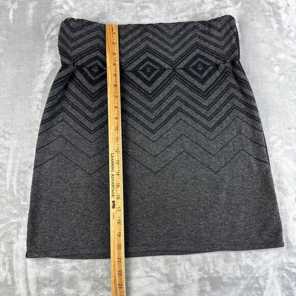 NWT prAna Delia Mini Skirt Women's S Gray Black V Pattern Wool Blend (1081) - Picture 8 of 8